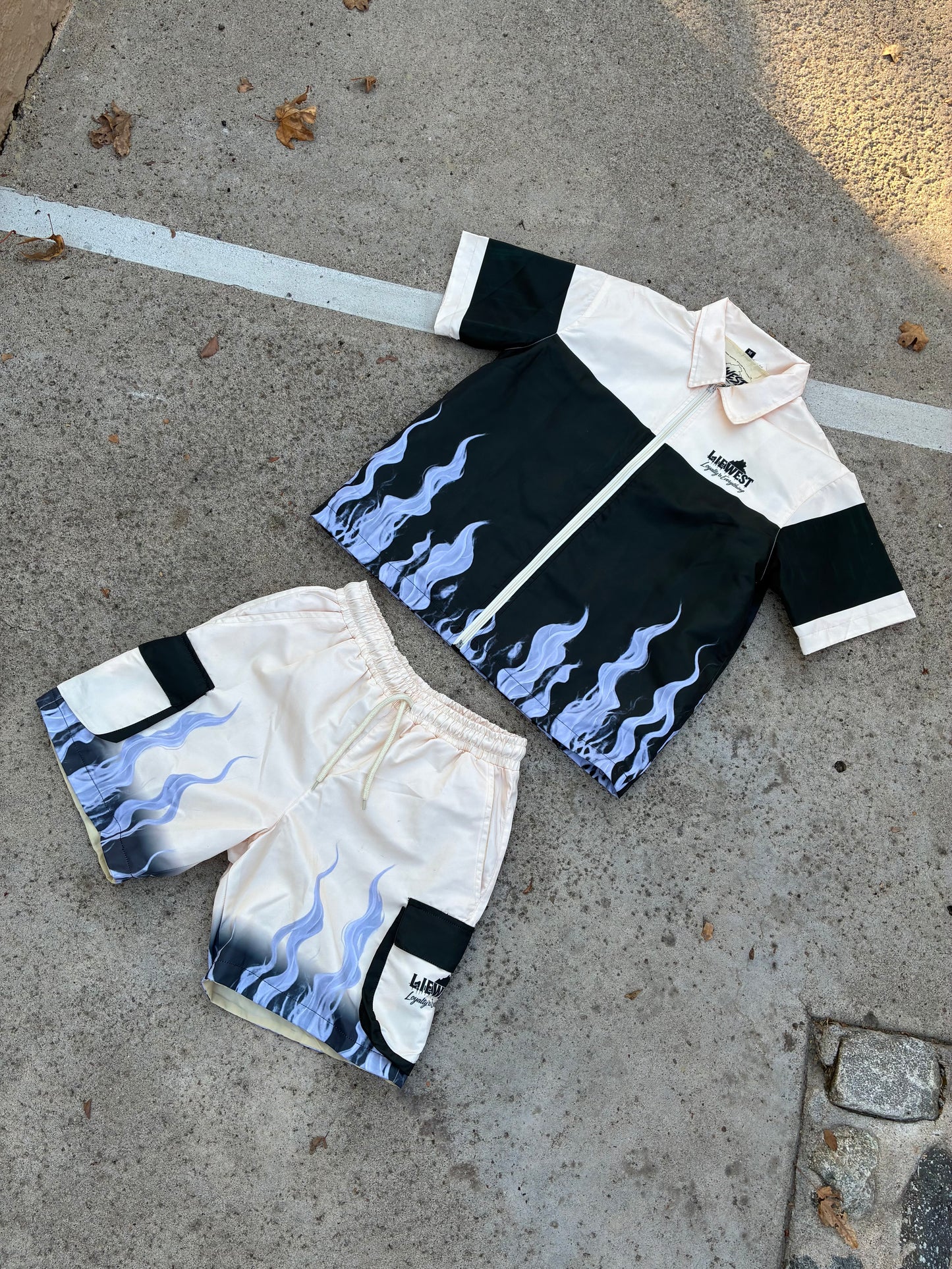 L.I.E West Cream/Black Full zip